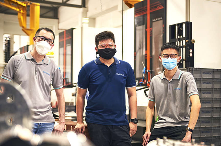 Avimac engineering manager Mr Kenneth Koh and his team